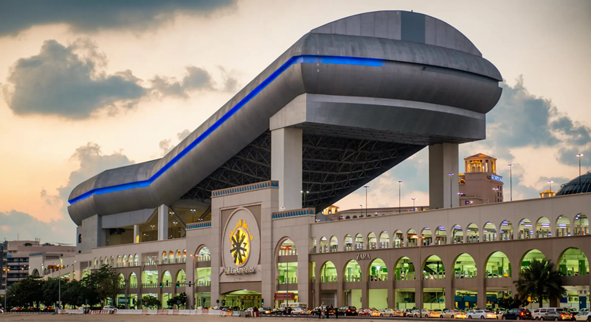 SKI DUBAI A Winter Wonderland in the Heart of the Desert